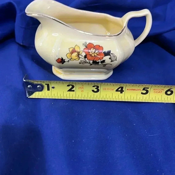 Vintage Limoges Warranted 18-K GoldTrimmed Floral Gravy boat - Picture 5 of 5